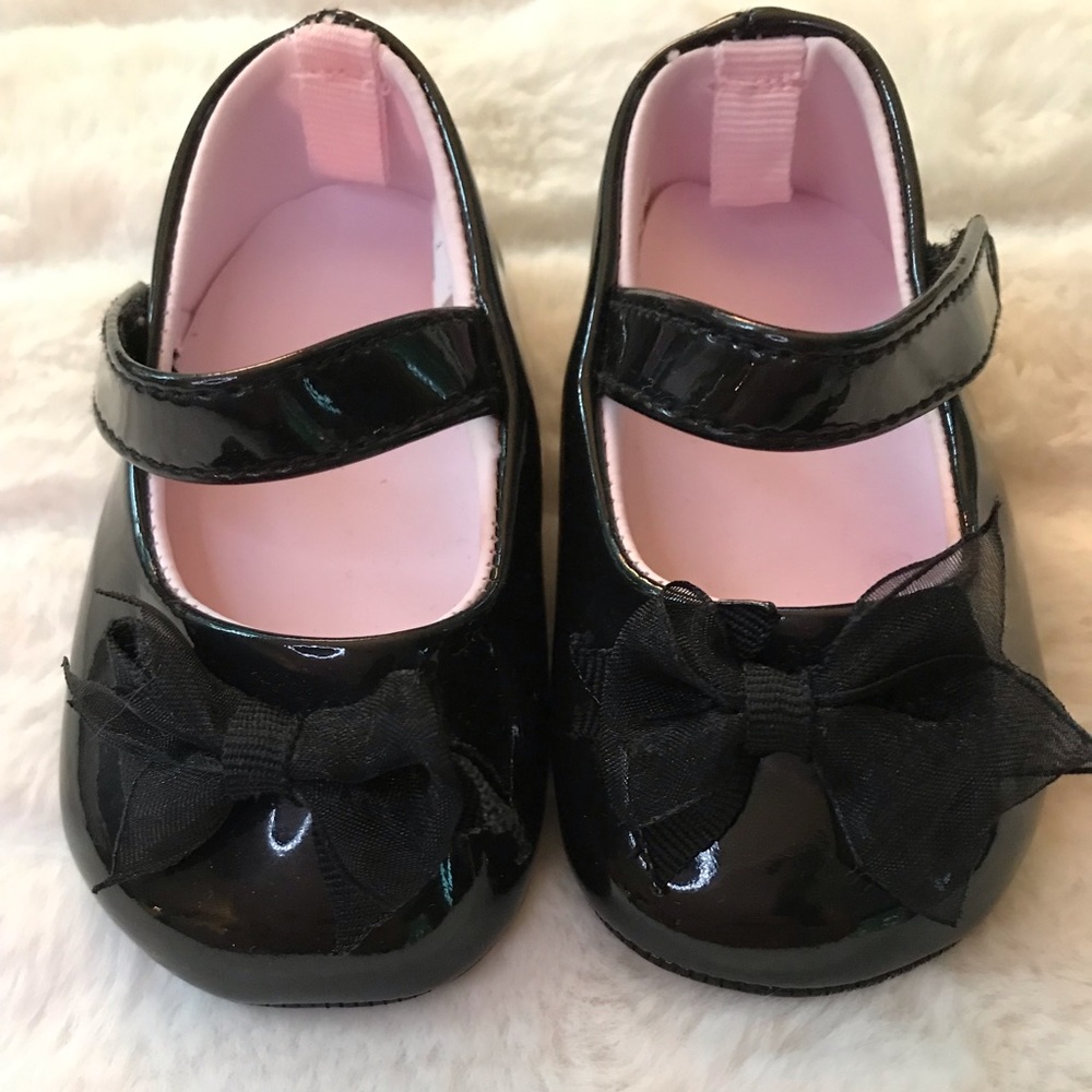 Baby Shoes - Picture 3 of 4
